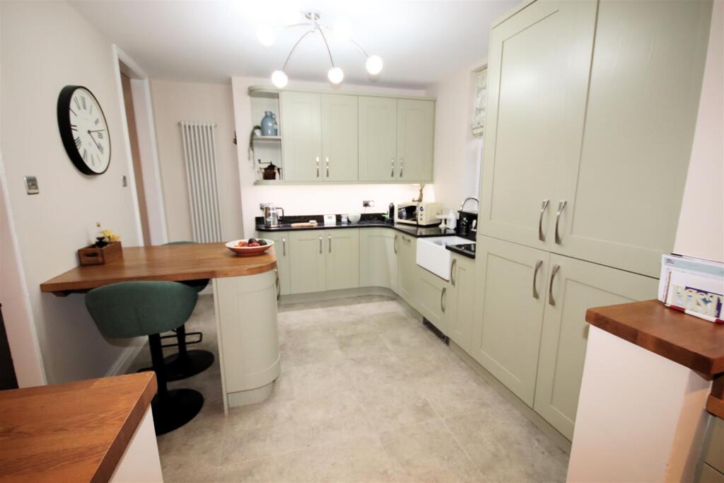 View of Kitchen/Breakfast Room