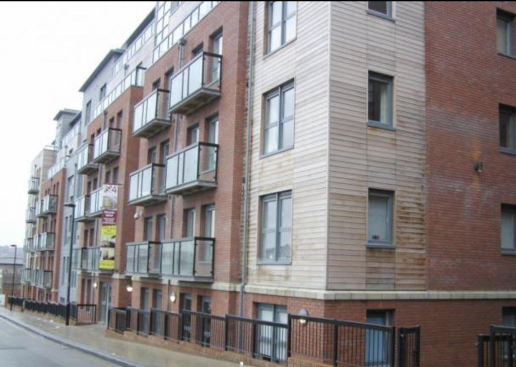 936C6833-36E8-44C3-95B7-2401AE33A65E