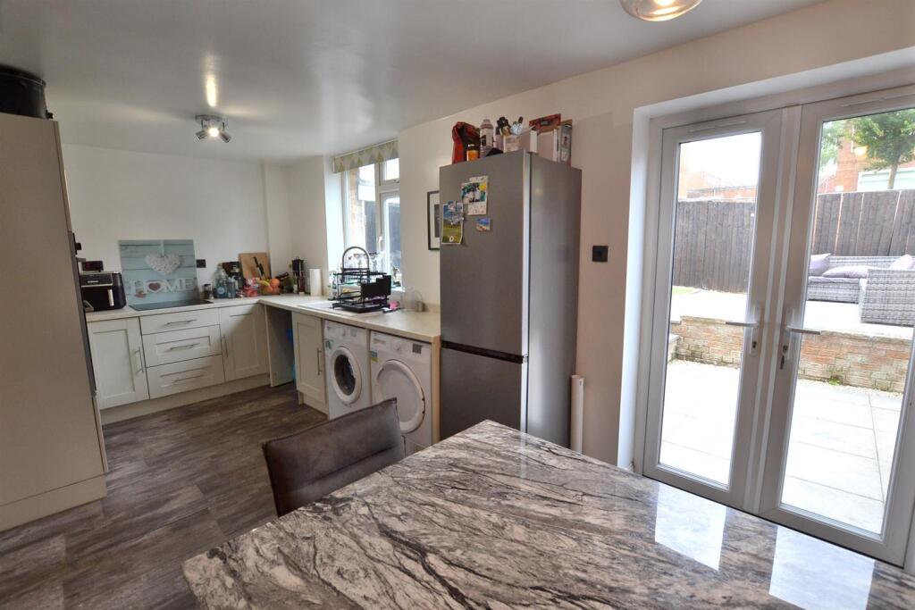 Open plan dining kitchen