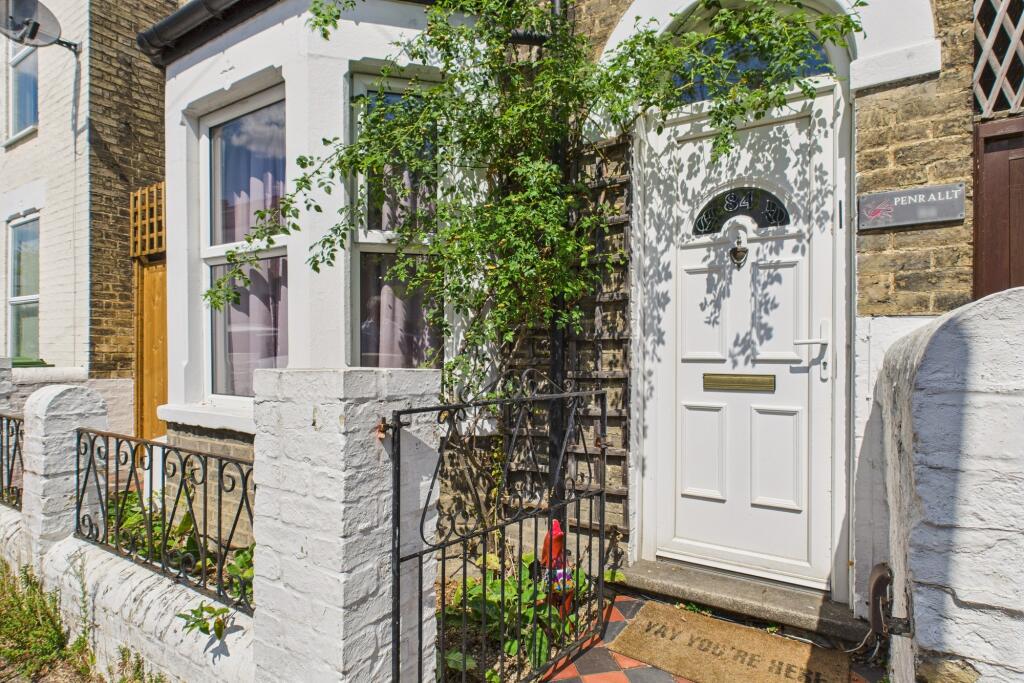 CAM02545G0-PR0440-STILL020