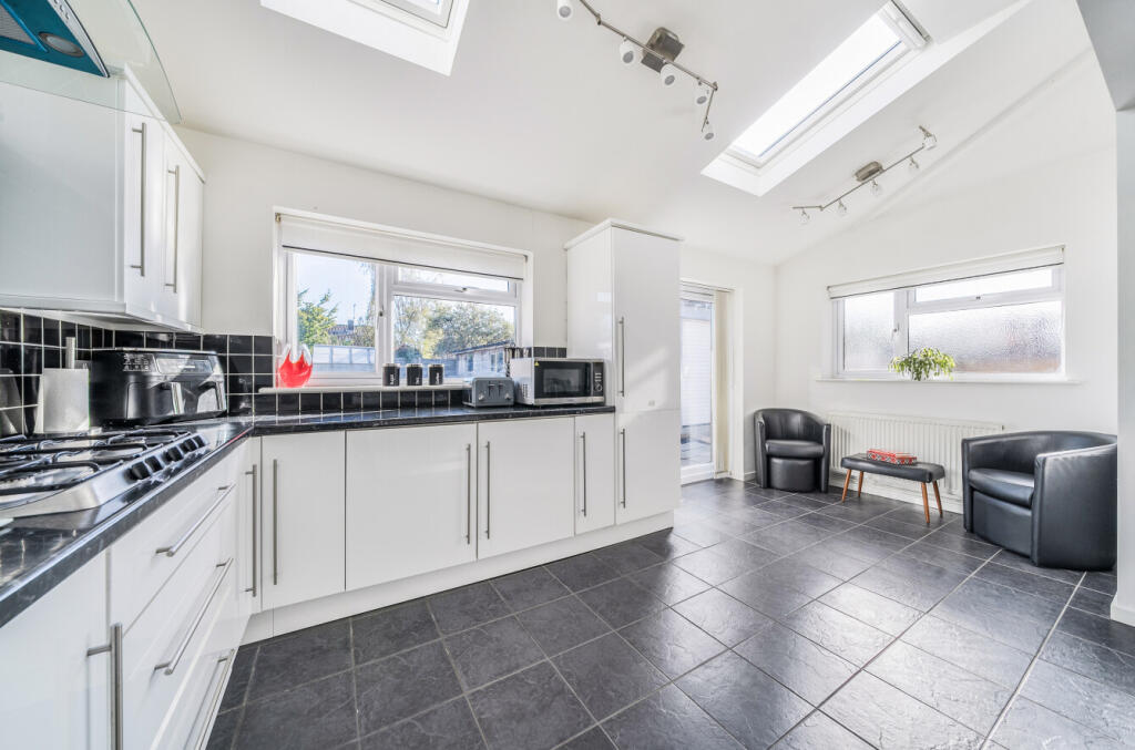 1347288268c92bd233ec5