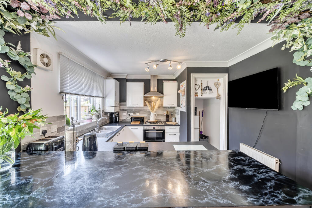 1350519-8-68c2d20f65d98