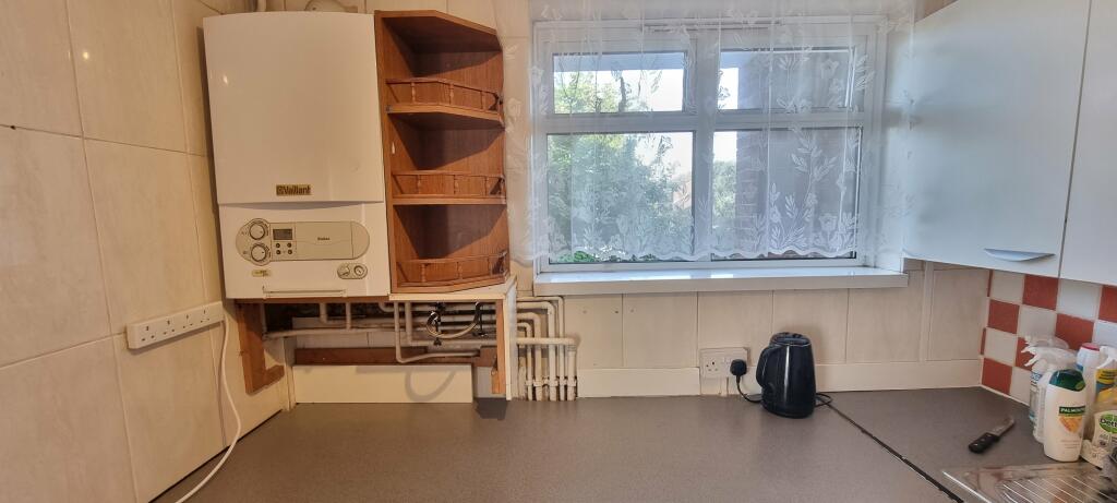 Kitchen (2)