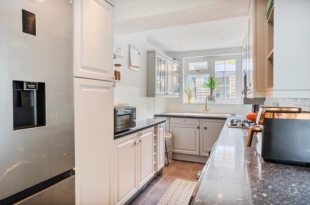 1299926-10-682f0a...