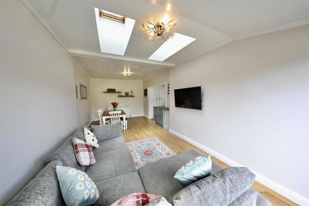 Image 28-07-2025 at 19.57 (3) 2.jpg