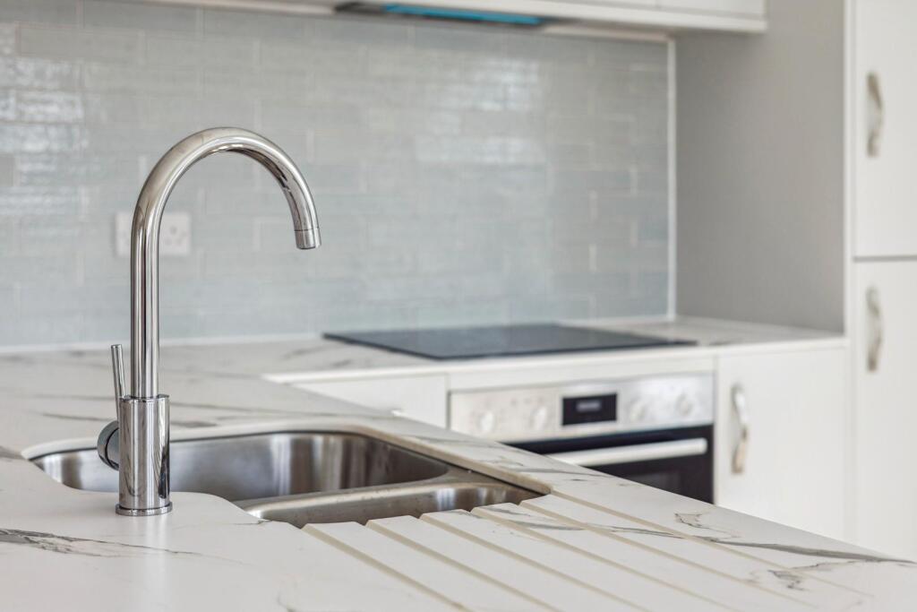 91593_Flat 5 44-48 New Canal(10).jpg