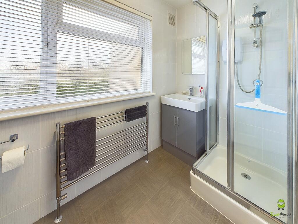 CAM04399G0-PR0029-STILL018