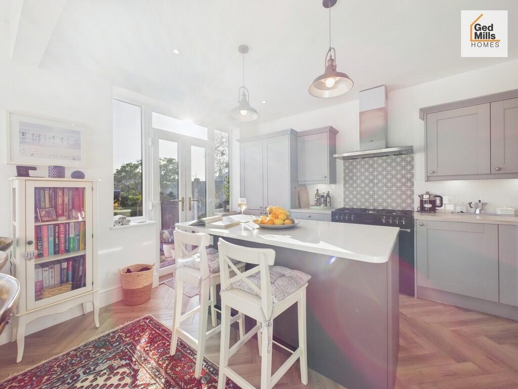 CAM04261G0-PR0118...