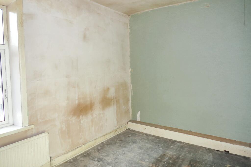 213 Brunshaw Road, Burnley, Lancashire, BB10 4DL