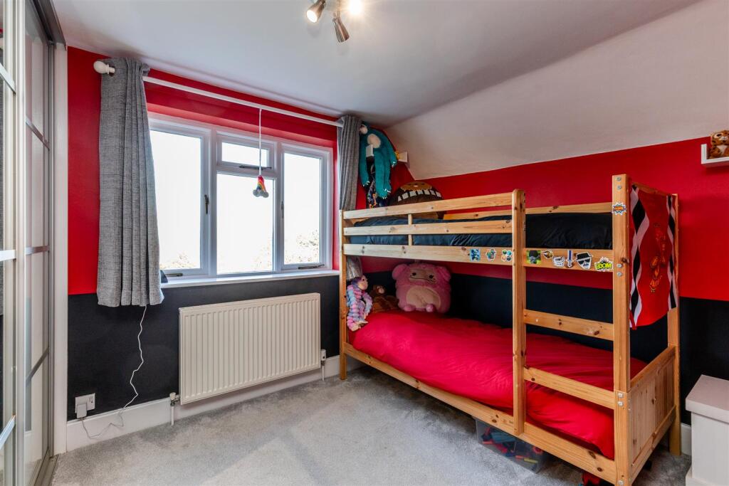 The Cottage, Over Lane Bed 3.jpg