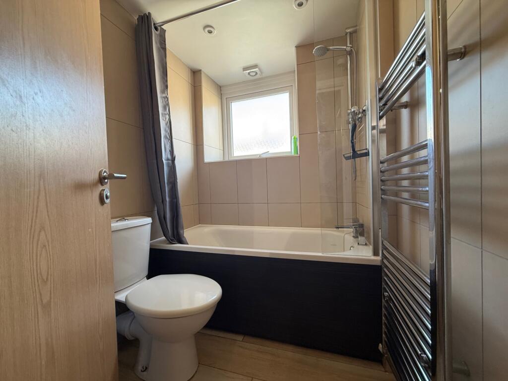 Call 02920 668585 to secure your viewing _11