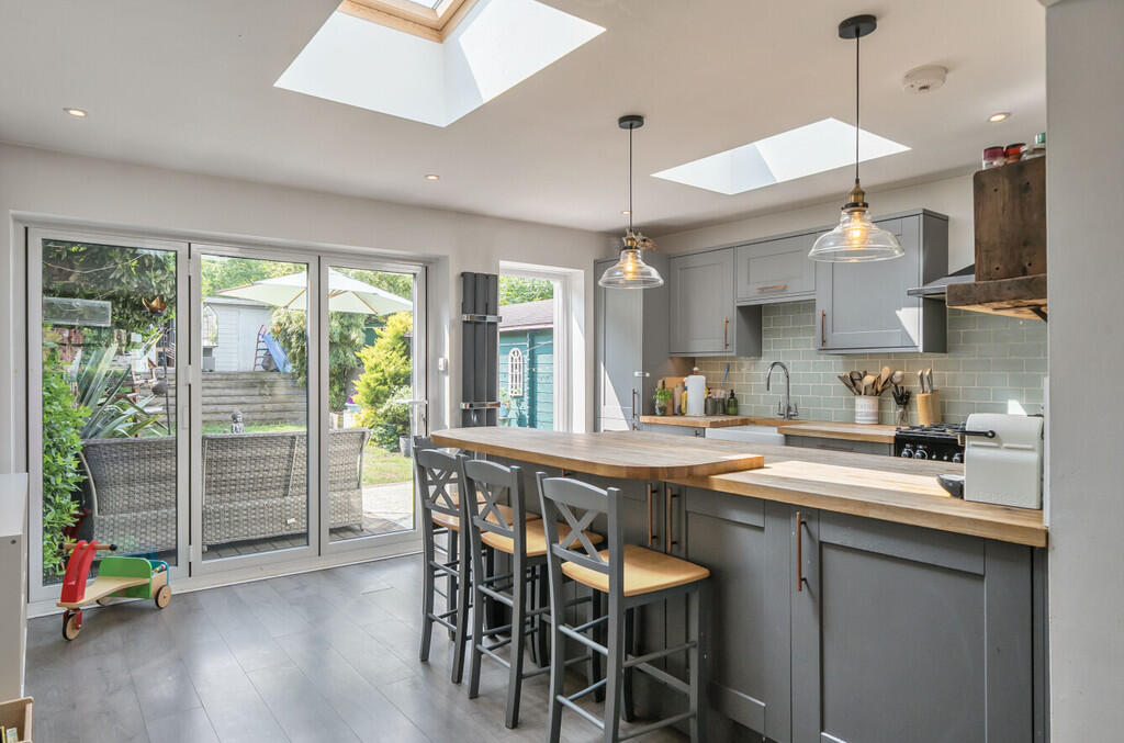 1302263-9-6840176...