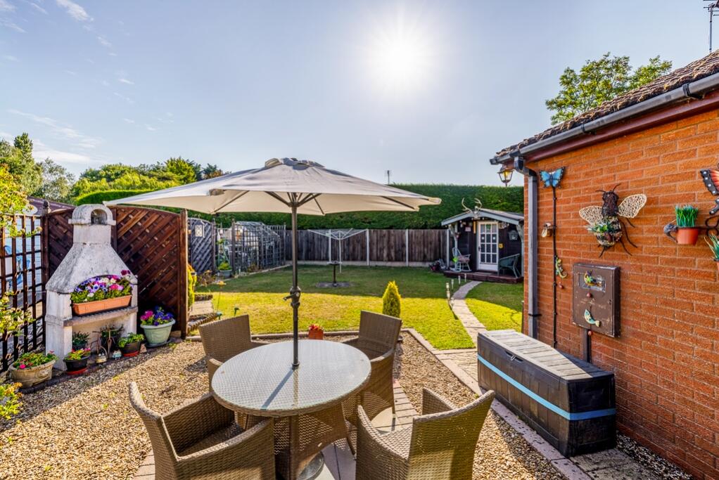 16 Clough Road (Holbeach)-9