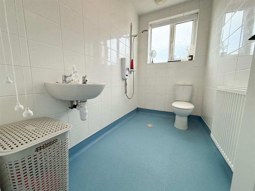 WET ROOM