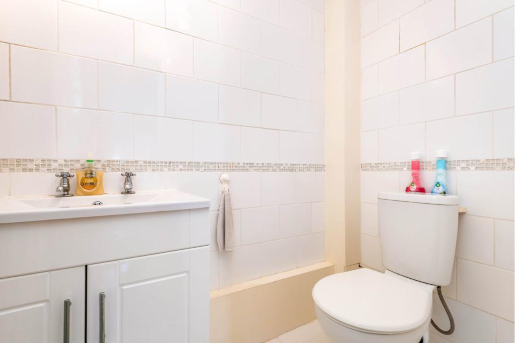Cloak Room