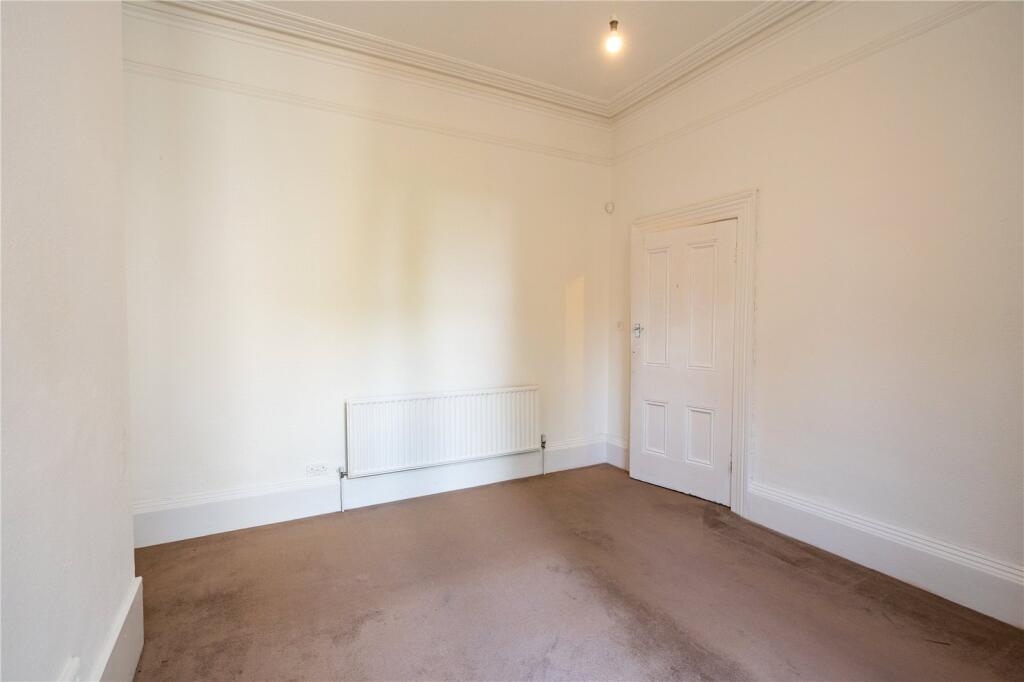 Bedroom 1 (2)