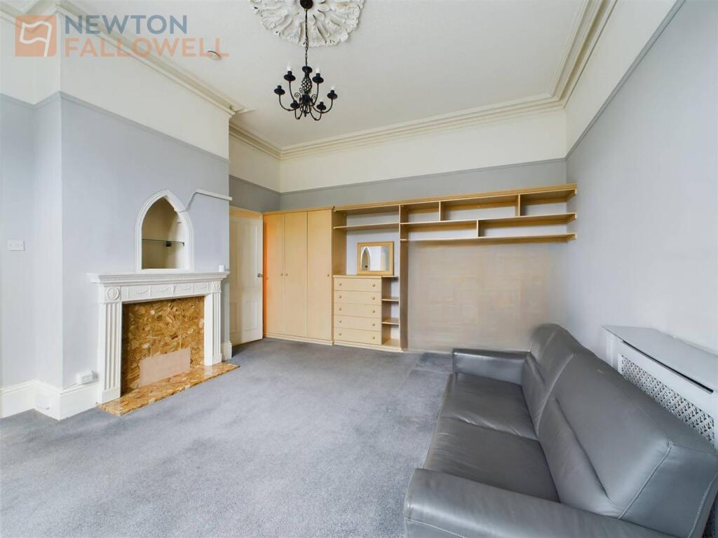 LOUNGE BEDROOM 2.jpg