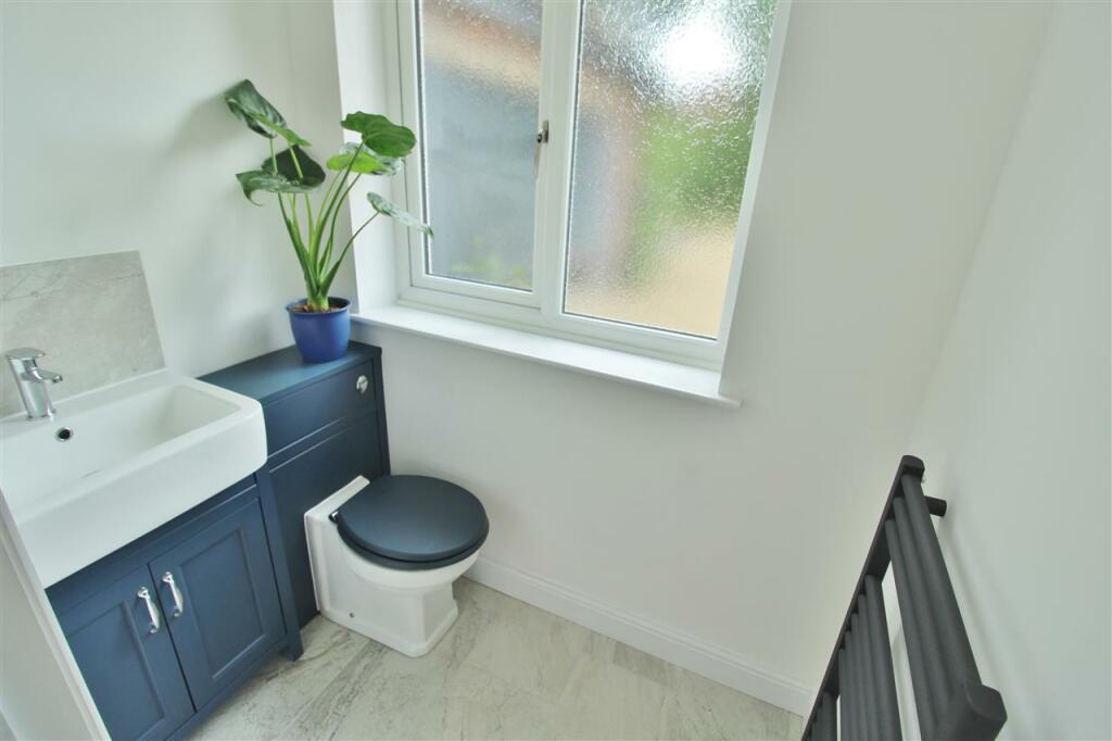 CLOAKROOM