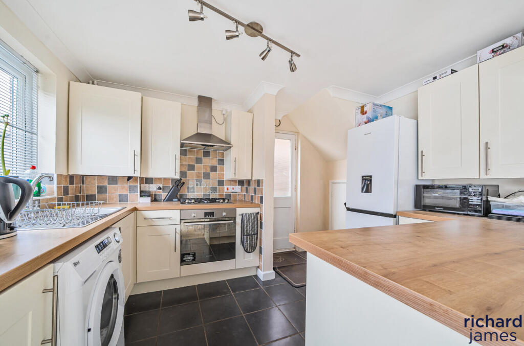 6f5f512b846544359b3f4140d0c09417