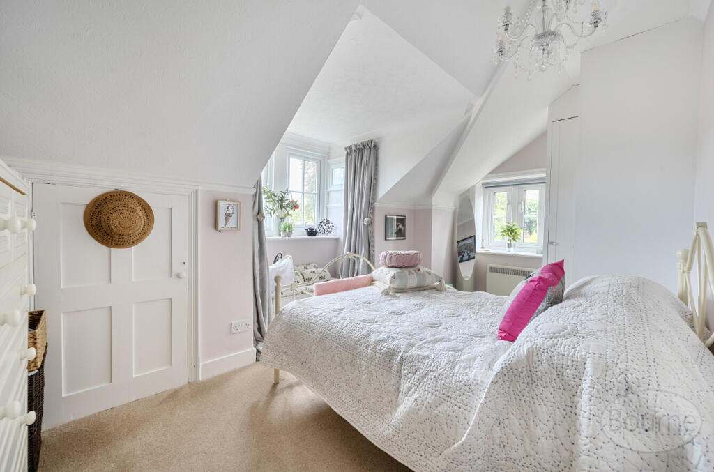 0d17d615-4145-4f6...