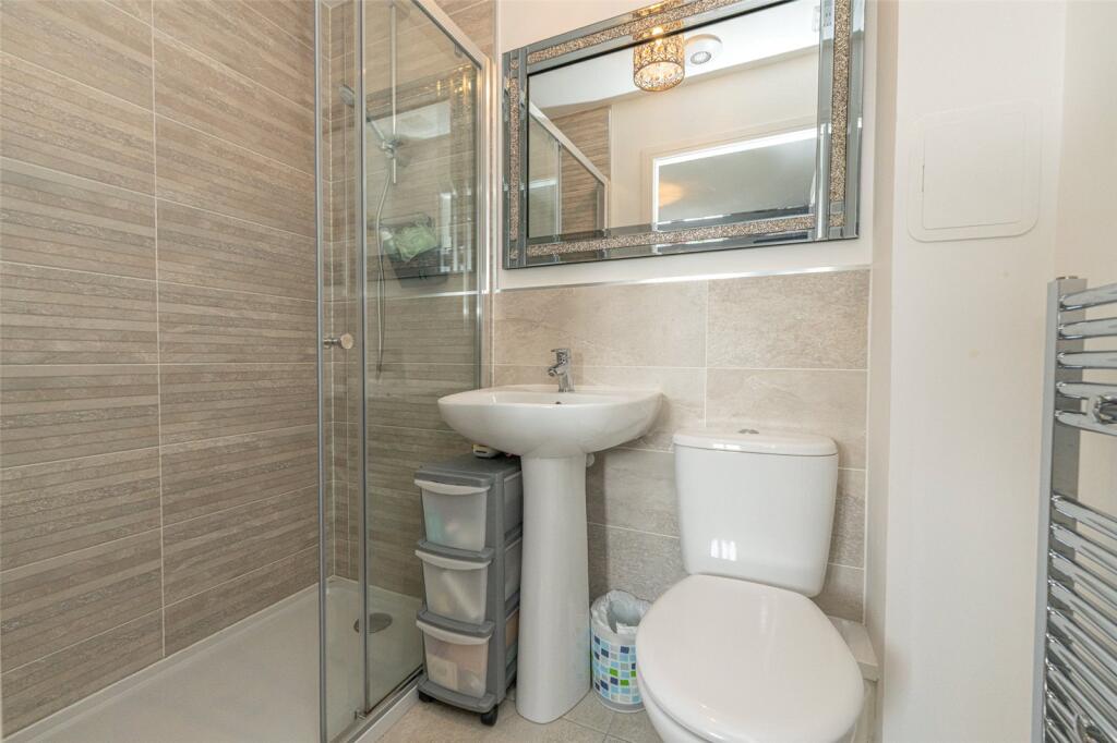 En Suite Shower Room