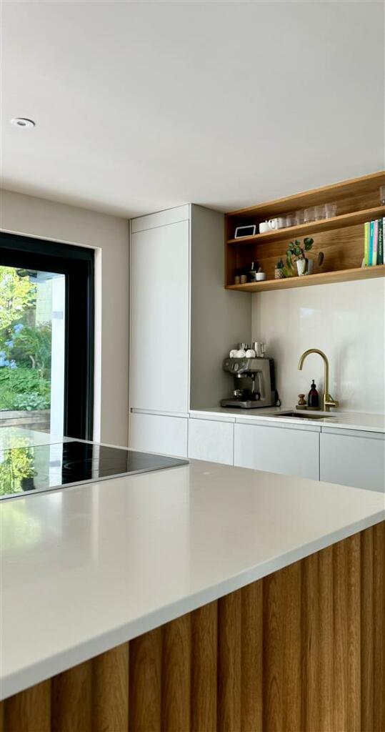 KITCHEN DETAIL