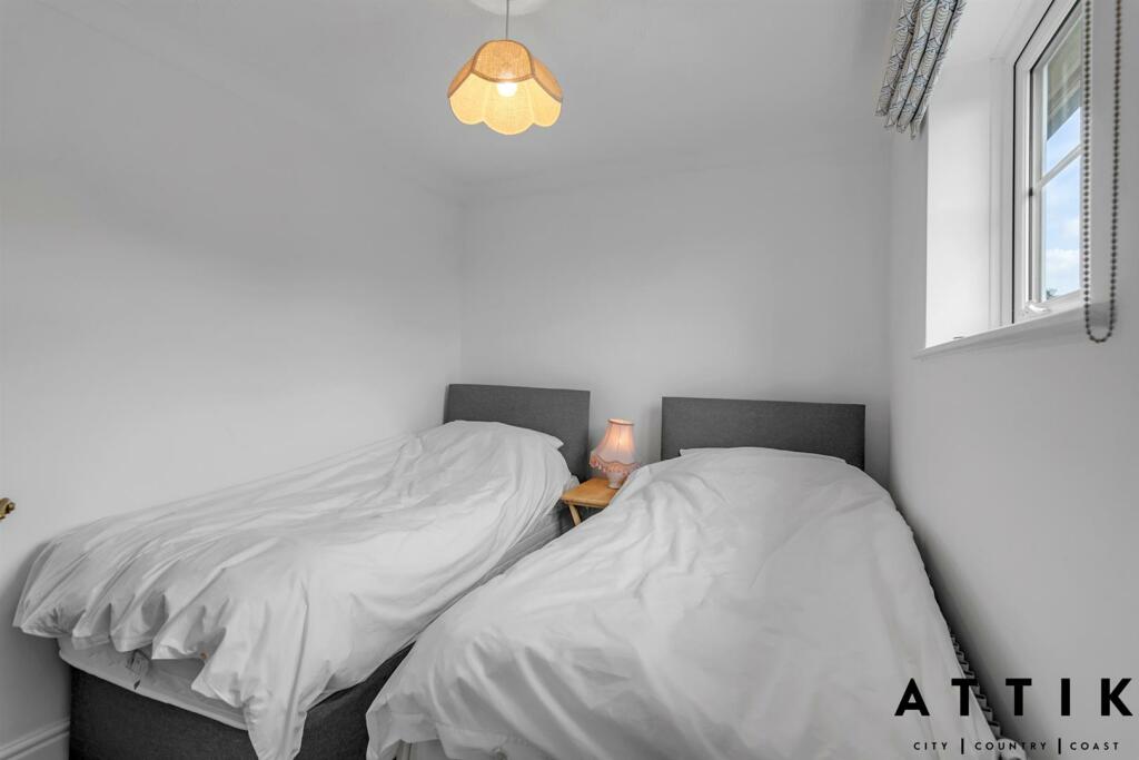 Lenten House (25).jpg