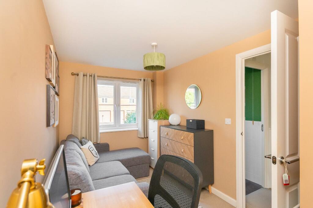 3S7LCHD - Bedroom B.jpg