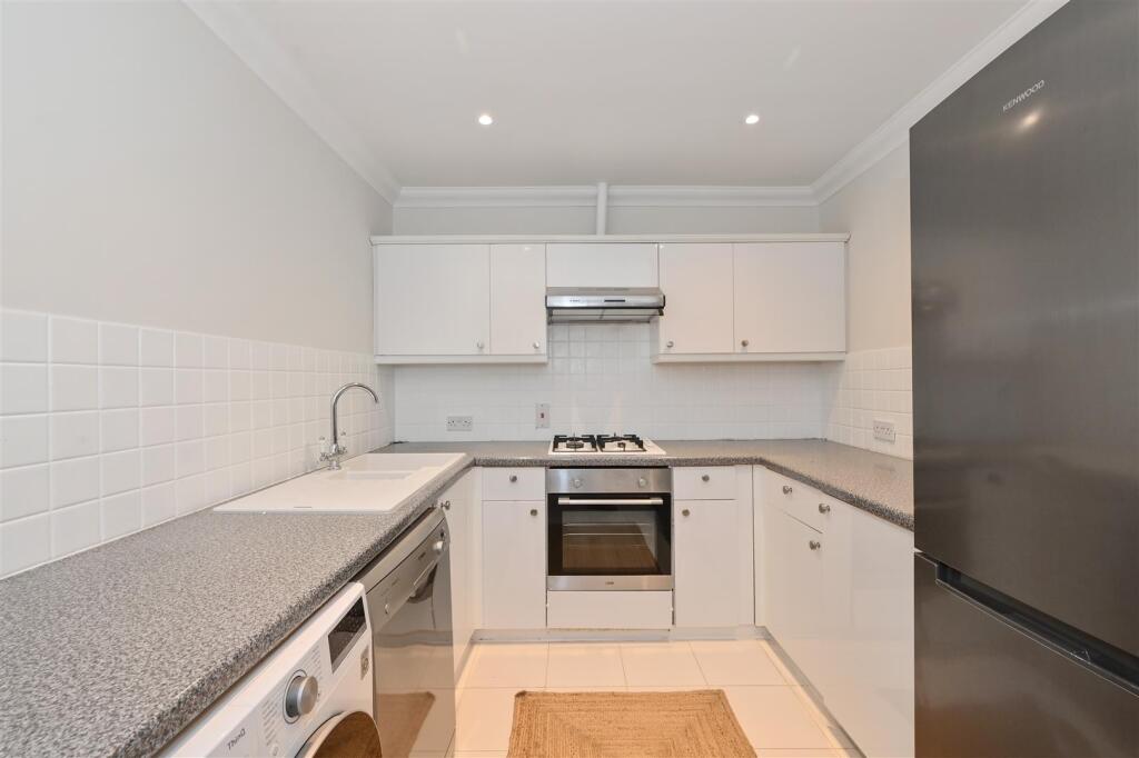 14-Ennismore-Gardens-Mews (7).JPG