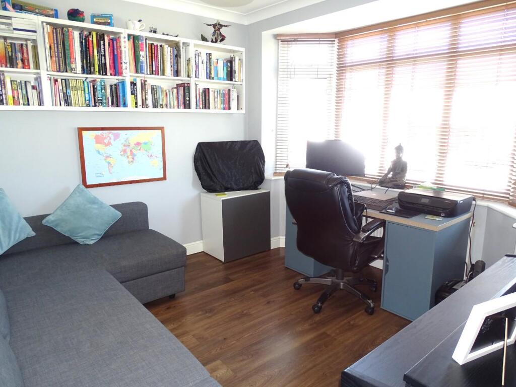 SITTING ROOM