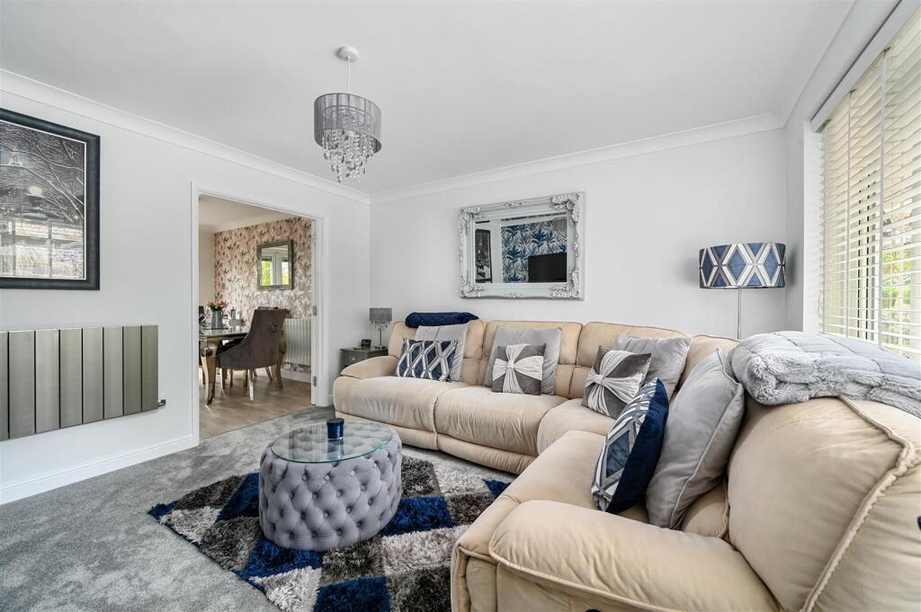 16 ridge close, bn41 (24).jpg