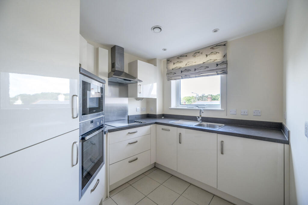 1349780-5-68c1977...