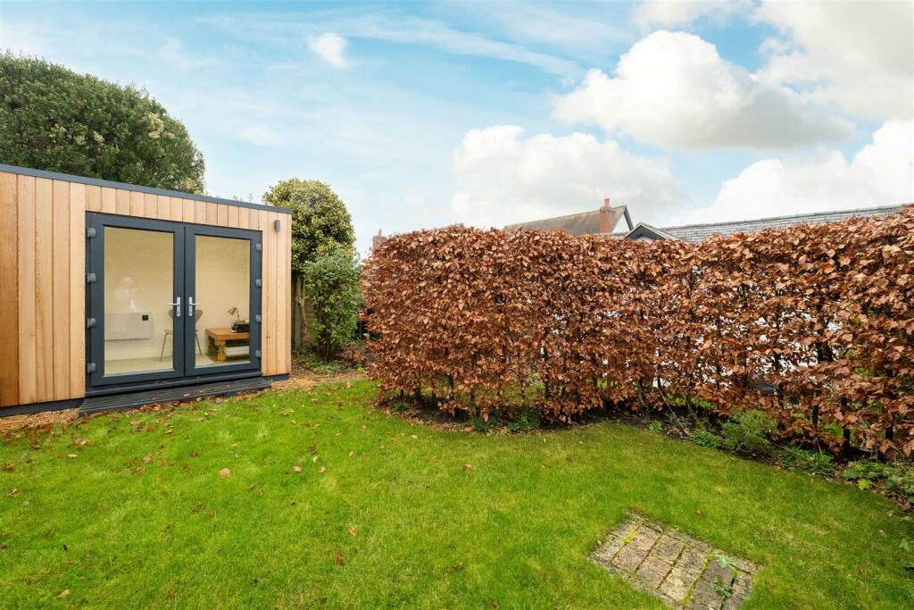 Forresters Cottage, Pirton-28.jpg