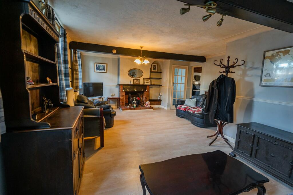 Living/Dining Room