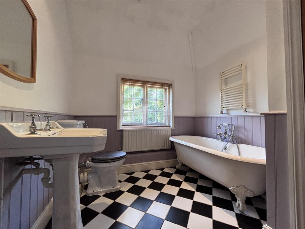 Corner Cottages Bath 2.jpg