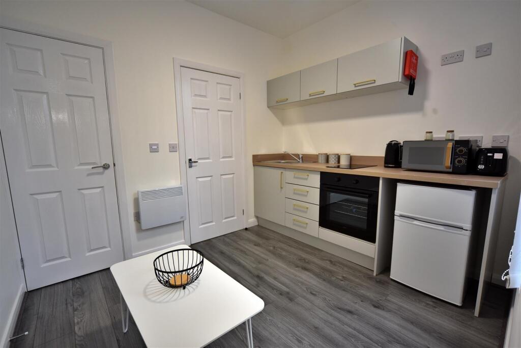 165AR_Room14_01.JPG
