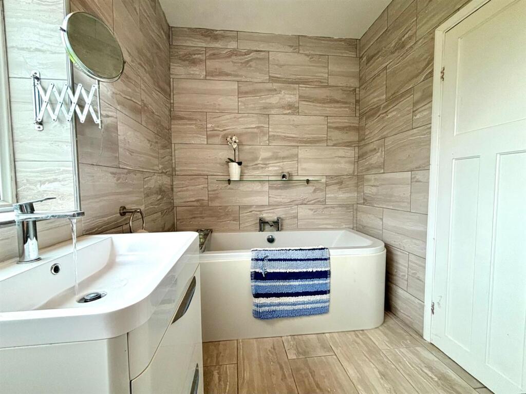 WhatsApp Image 2024-08-12 at 15.00.46 (13).jpeg