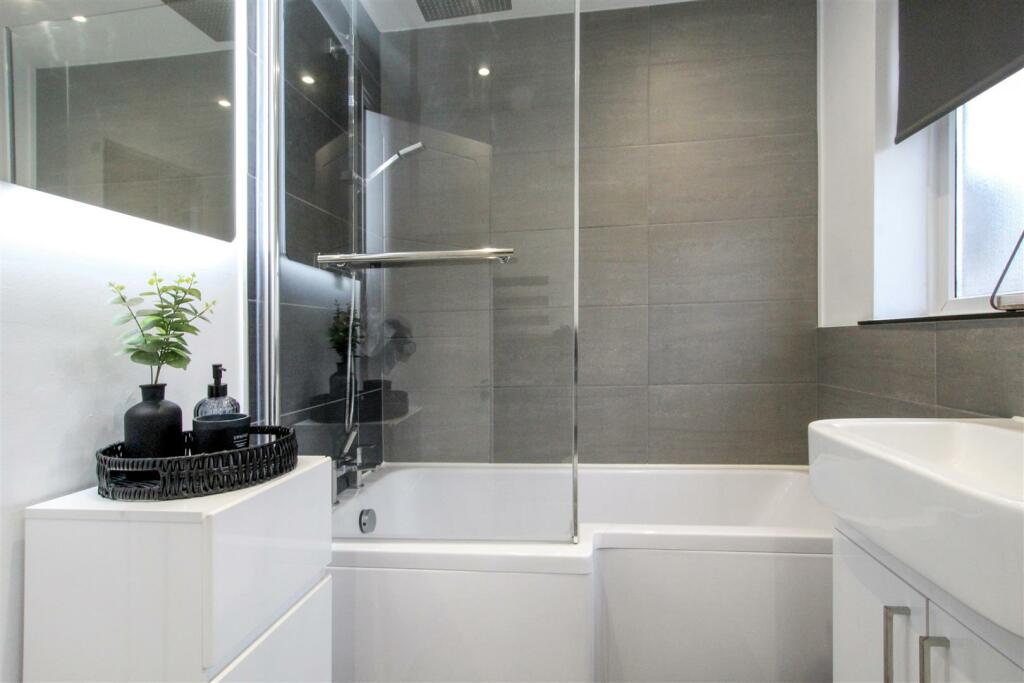 Bathroom-1-1.jpg