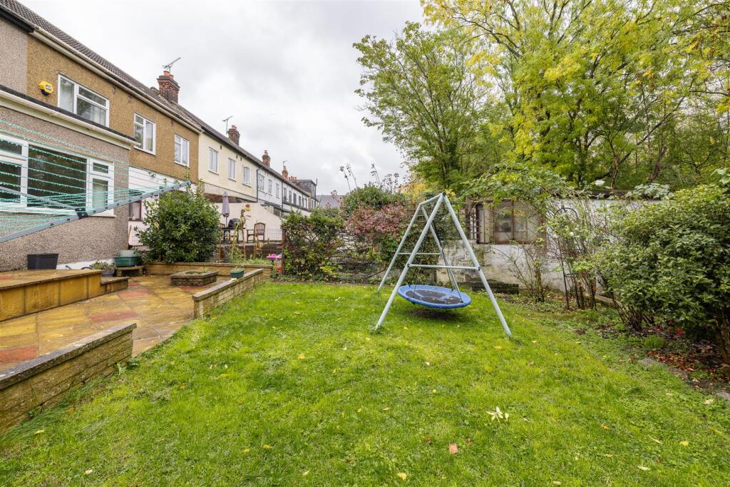 Cavendish Road, E4