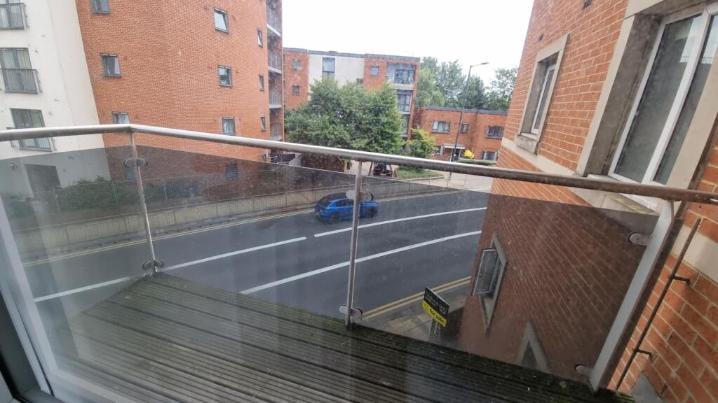 essence balcony