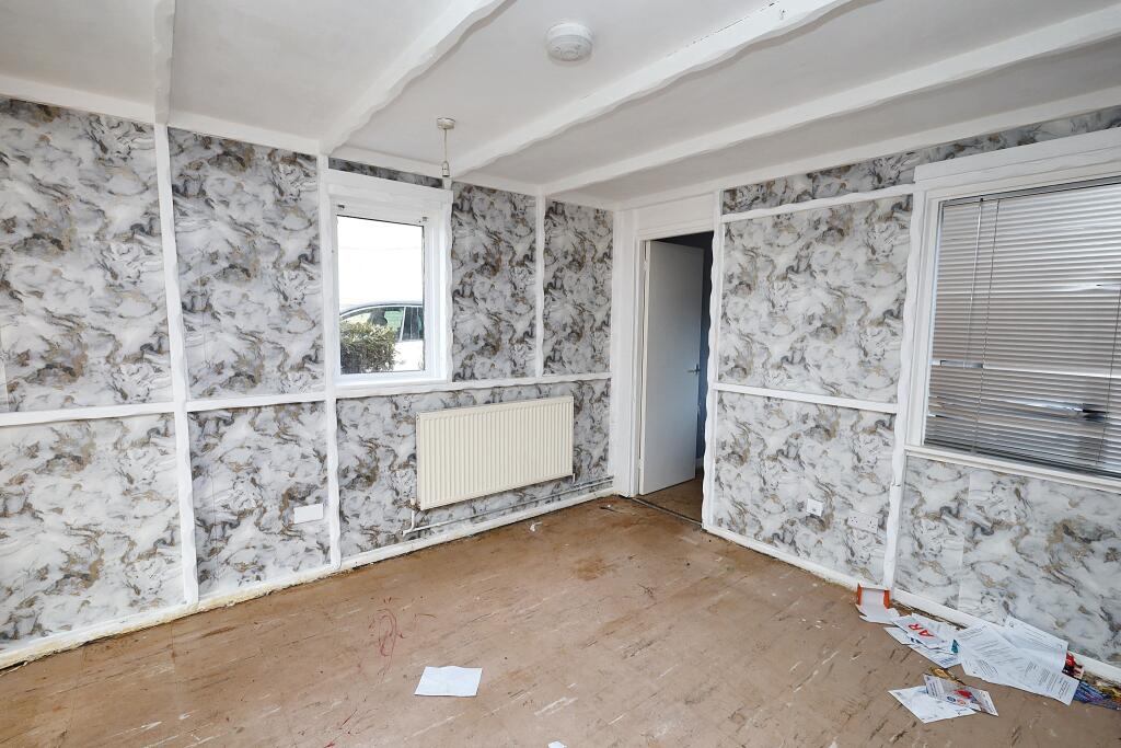 32 Wimbish End, Pitsea, Basildon, Essex, SS13 3PD