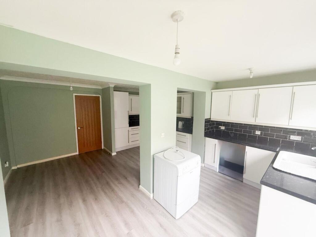 PHOTO-2025-10-12-12-33-02 10