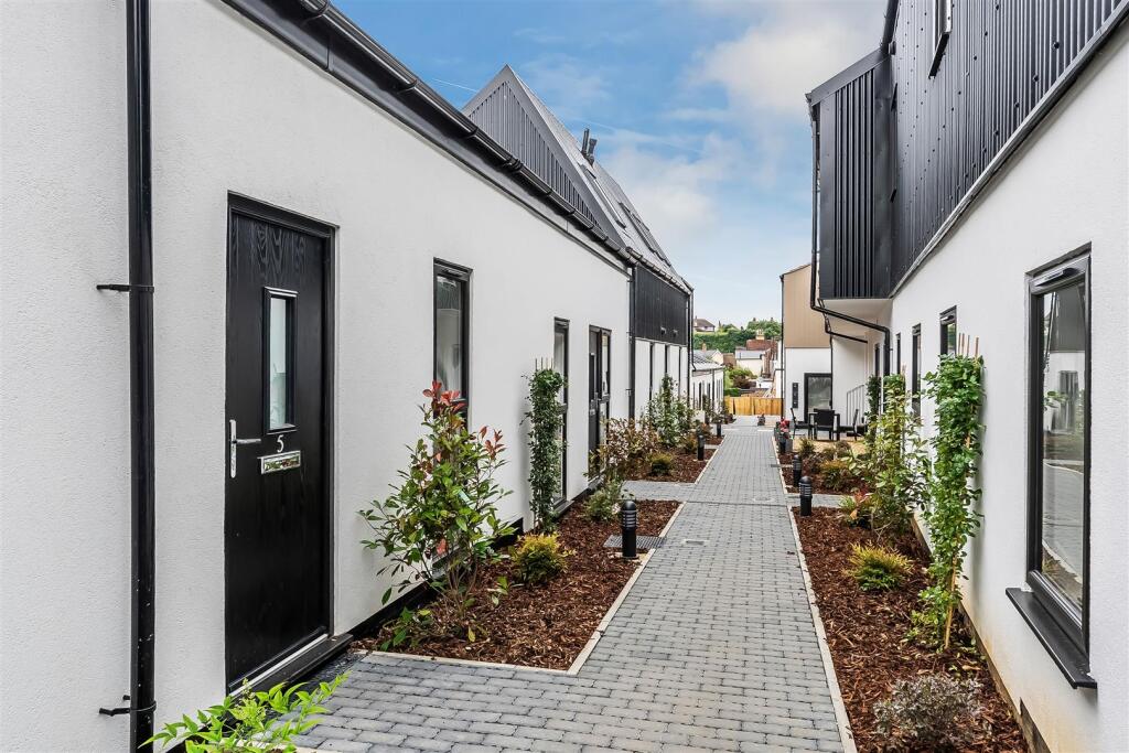 Green-Yard-8.jpg