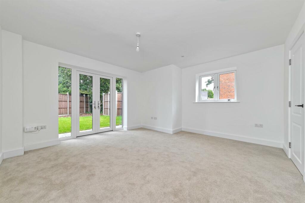 4OakviewGardens-10.jpg