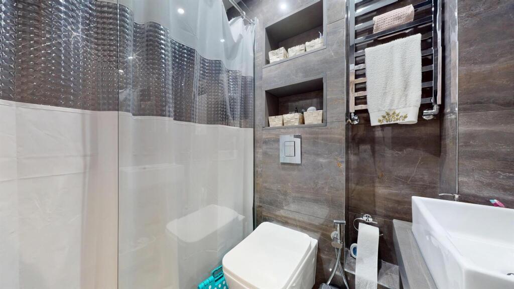 Two Bedroom to rent - Barrain London