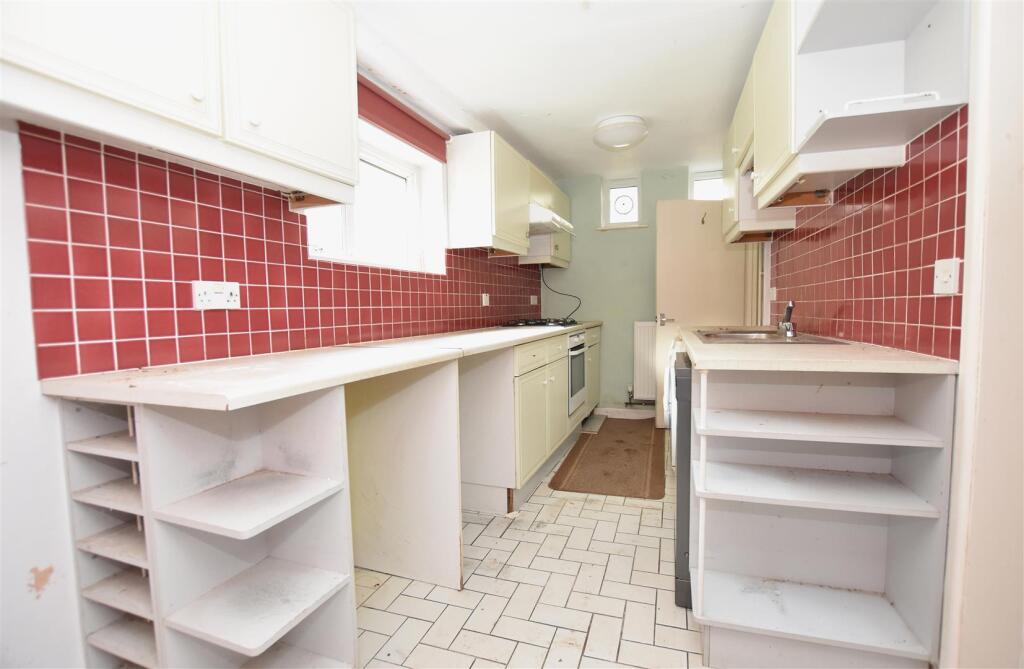 Kitchen.JPG