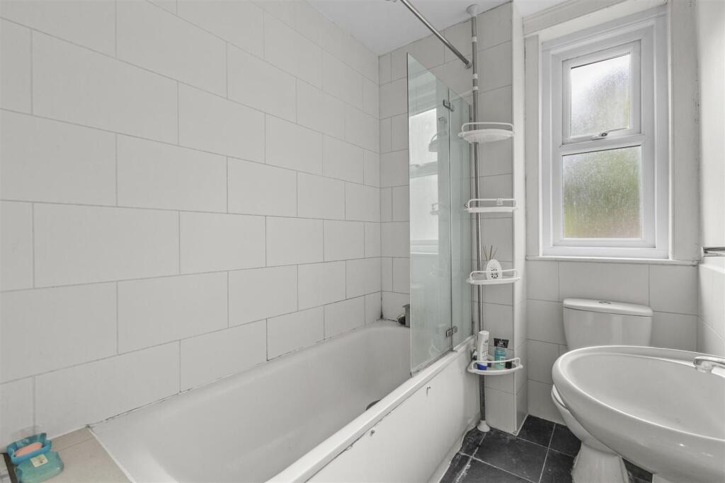 186 Hughenden Road, H13 5PD-4.jpg