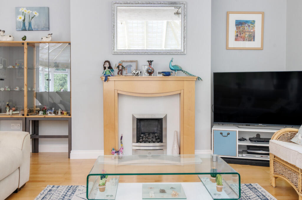 1325016-8-687533f...