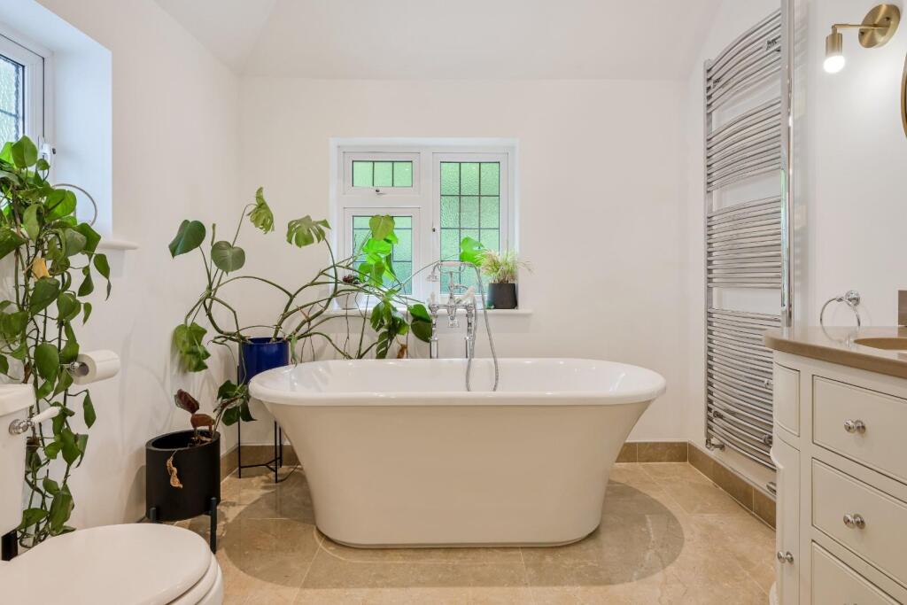 HOLLY LANE WEST (19).jpg