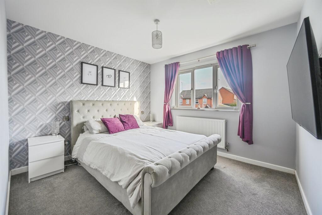 Main Bedroom: